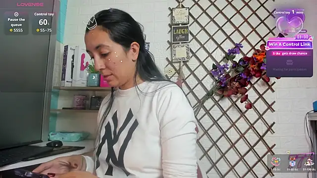Show modela SALOME_KORLAND na web-kameri