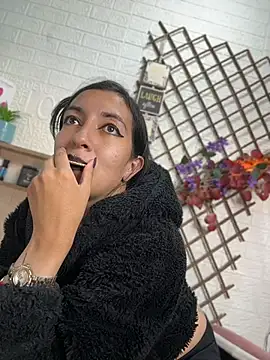SALOME_KORLANDn Webbikameraesitys