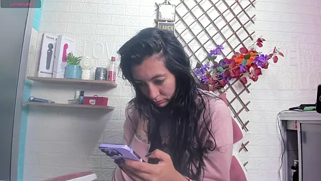 SALOME_KORLAND Adlı Modelin Web Kamerası Şovu
