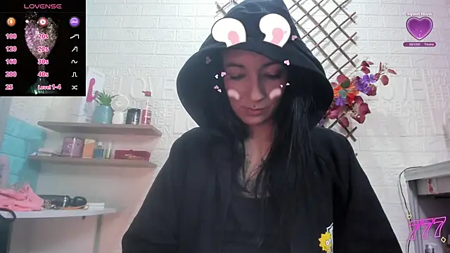 הופעת וובקאם של SALOME_KORLAND