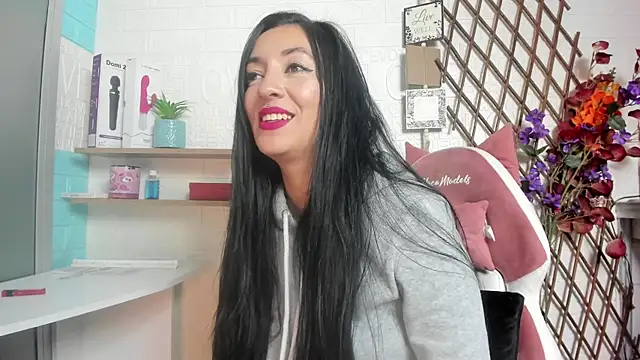 SALOME_KORLAND – Kamerová šou