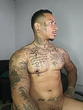 David_tatto1 Show in webcam