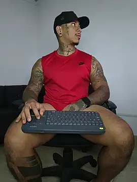 David_tatto1 Adlı Modelin Web Kamerası Şovu