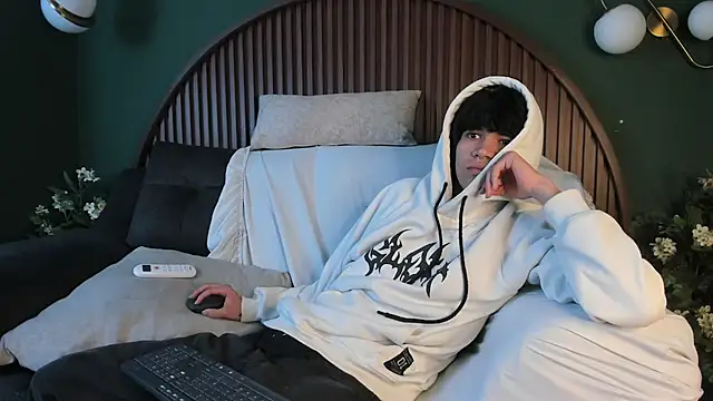 Diamond_twink Show in webcam