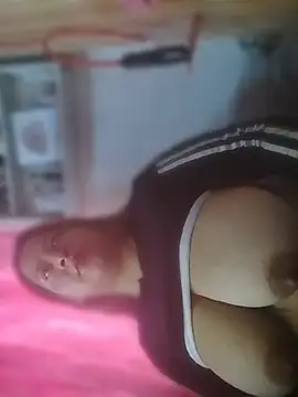 luunaa_milk Chat XXX in diretta