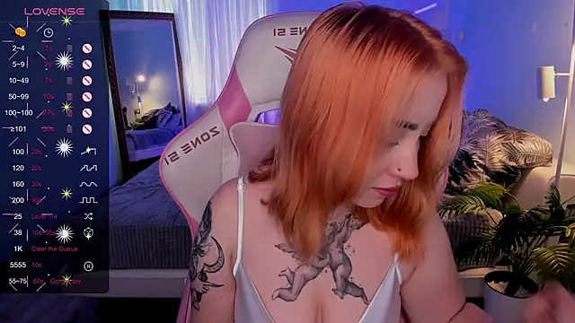 XXX chat uživo modela deboramoore