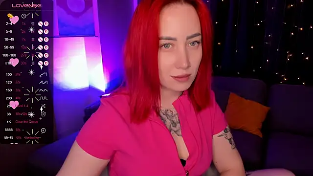 Pokazy przed kamerką – deboramoore