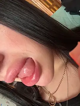 แชท XXX สดของ Soft_Pleasure