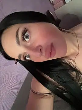 צ'אט XXX בשידור חי של Soft_Pleasure