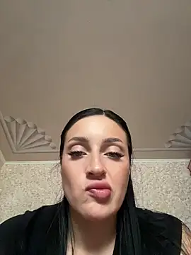 צ'אט XXX בשידור חי של Soft_Pleasure