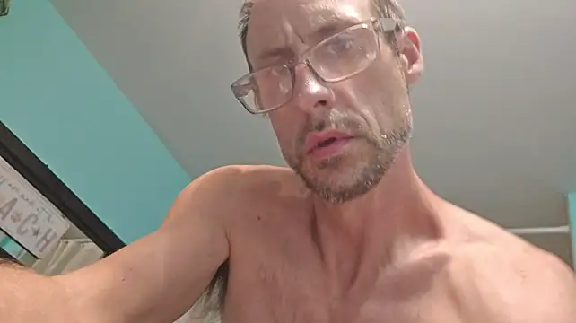 הופעת וובקאם של MisterMadison44