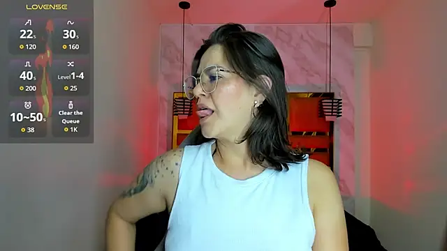 Chat XXX ao vivo de Luciifeer_