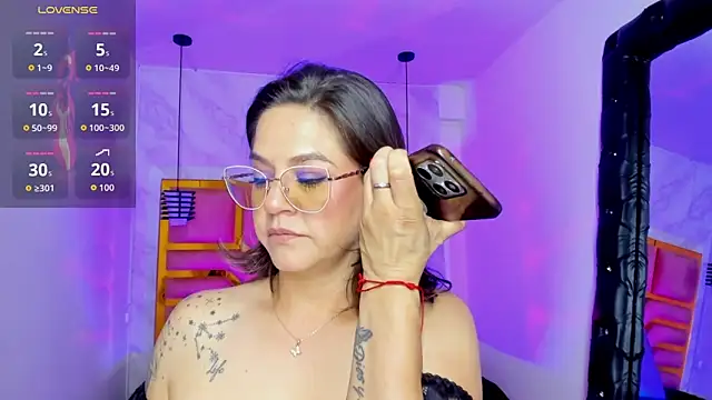 Czat XXX na żywo – Luciifeer_