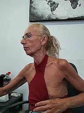 clarabell4 Show in webcam