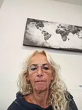 clarabell4 Chat XXX in diretta