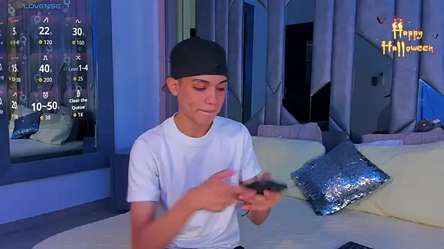הופעת וובקאם של Sebax_Young