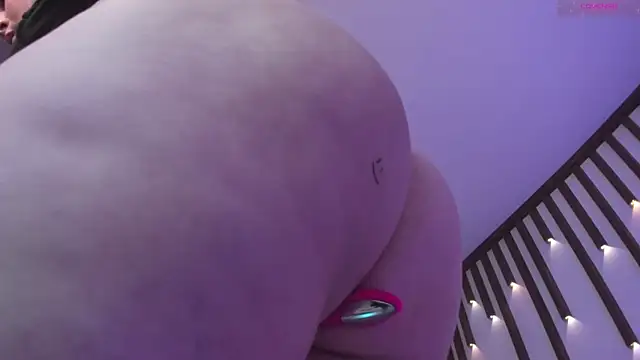 emma_fhox's Live Chat Room