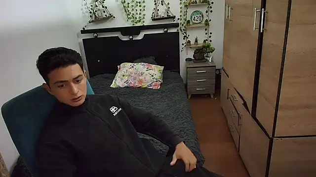 santii_ssのウェブカメラショー