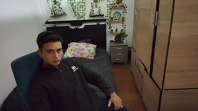 santii_ss Pertunjukan Webcam