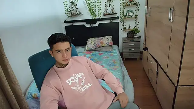 santii_ss Pertunjukan Webcam