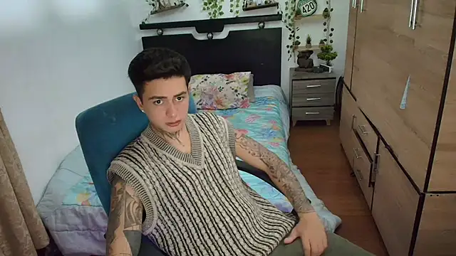 santii_ss Show Webcam
