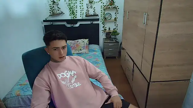 santii_ss 网络视讯表演