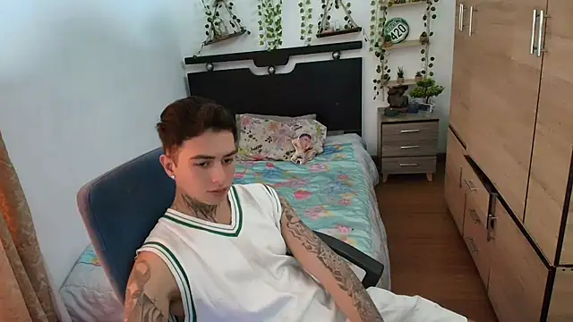 santii_ss Pertunjukan Webcam