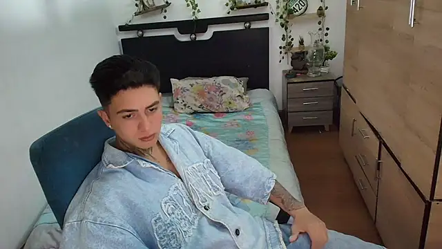 Show de santii_ss na webcam