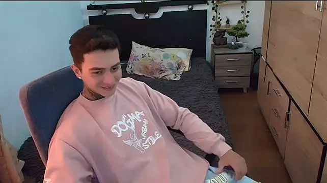 santii_ss Webcamshow