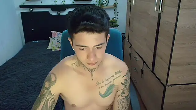 santii_ss Show Webcam
