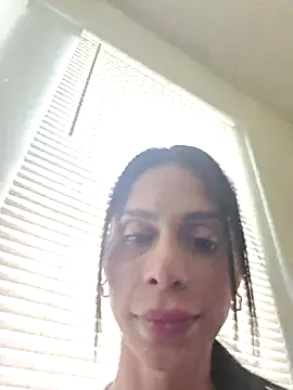 הופעת וובקאם של lolateton