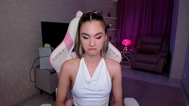 EllaCurtis Chat XXX live