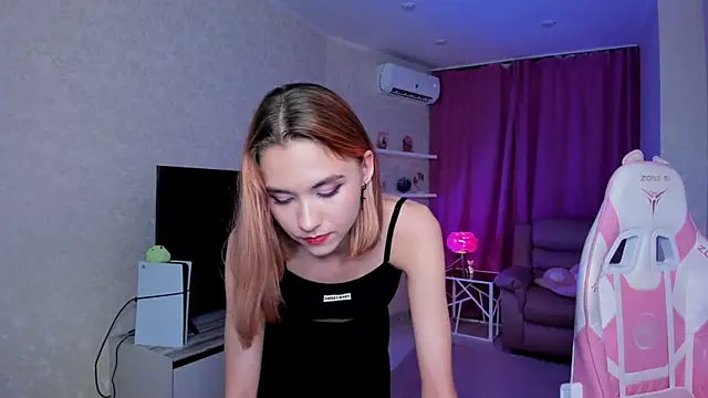 EllaCurtisn Live XXX chat