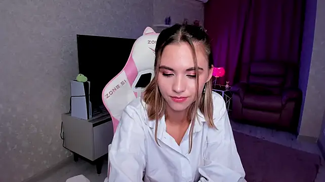EllaCurtis' Live XXX Chat