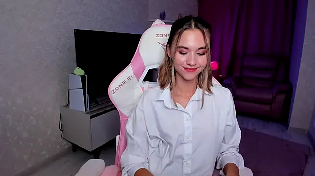 XXX chat uživo modela EllaCurtis