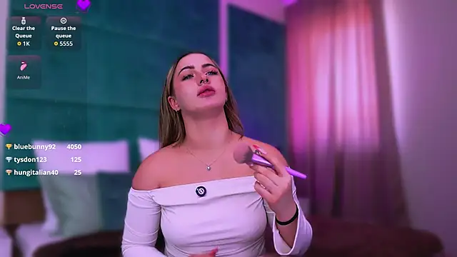LucyLextonX's Webcam Show