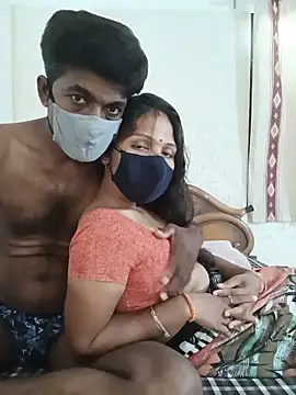 meeragujcpl's Webcam Show