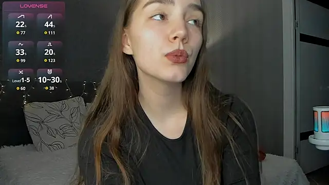 sweete_chantal: онлайн-секс-чат
