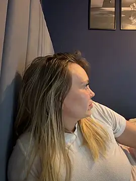 Sky25x's Live XXX Chat