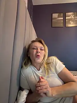 Sky25x Live XXX Chat