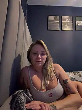 Sky25x's Live XXX Chat