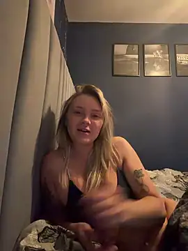 Sky25x's Webcam Show