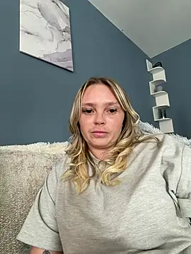 Sky25x XXX чат на живо