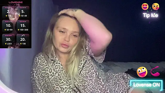 Sky25x Live XXX Chat