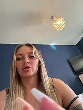 Sky25x Live XXX-Chat