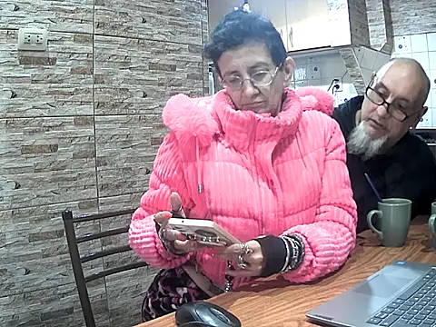 Webkamerová show lacoloyelpela25