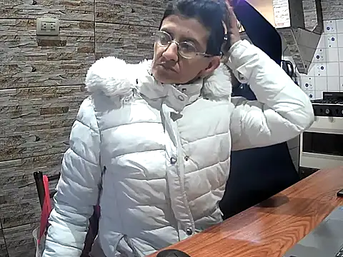lacoloyelpela25 webcam show