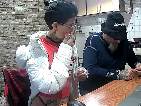 Show modela lacoloyelpela25 na web-kameri
