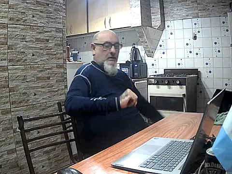 lacoloyelpela25 Adlı Modelin Web Kamerası Şovu