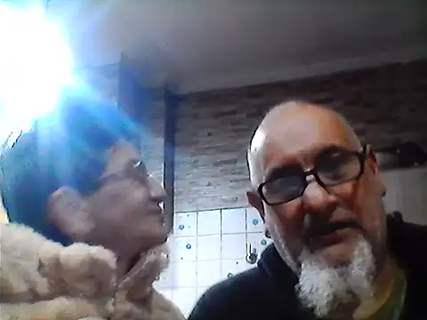 XXX chat uživo modela lacoloyelpela25